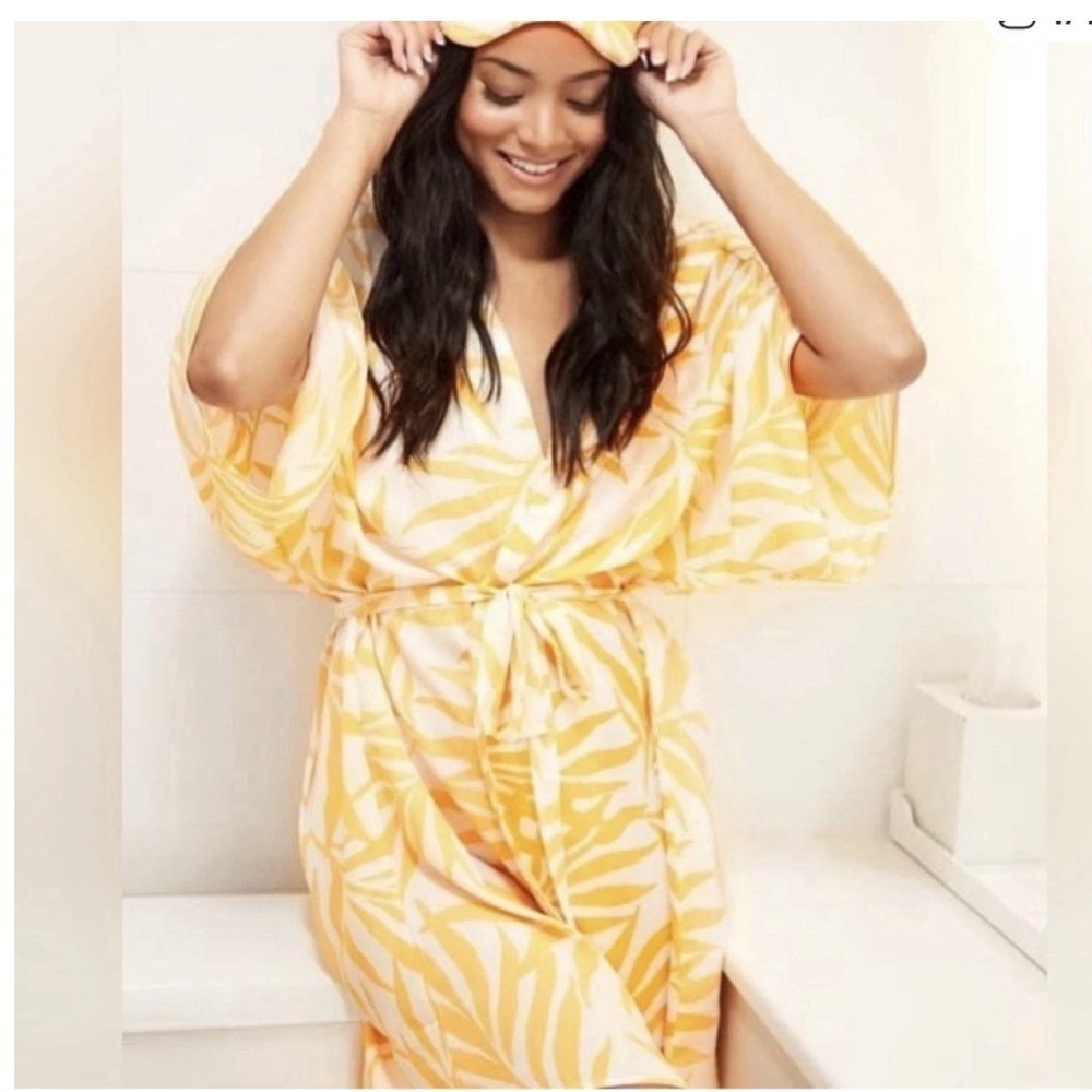 Maison Du Soir Yellow Tropical Palm Leaf Robe XL/2XL Short Kimono Wrap Lounge